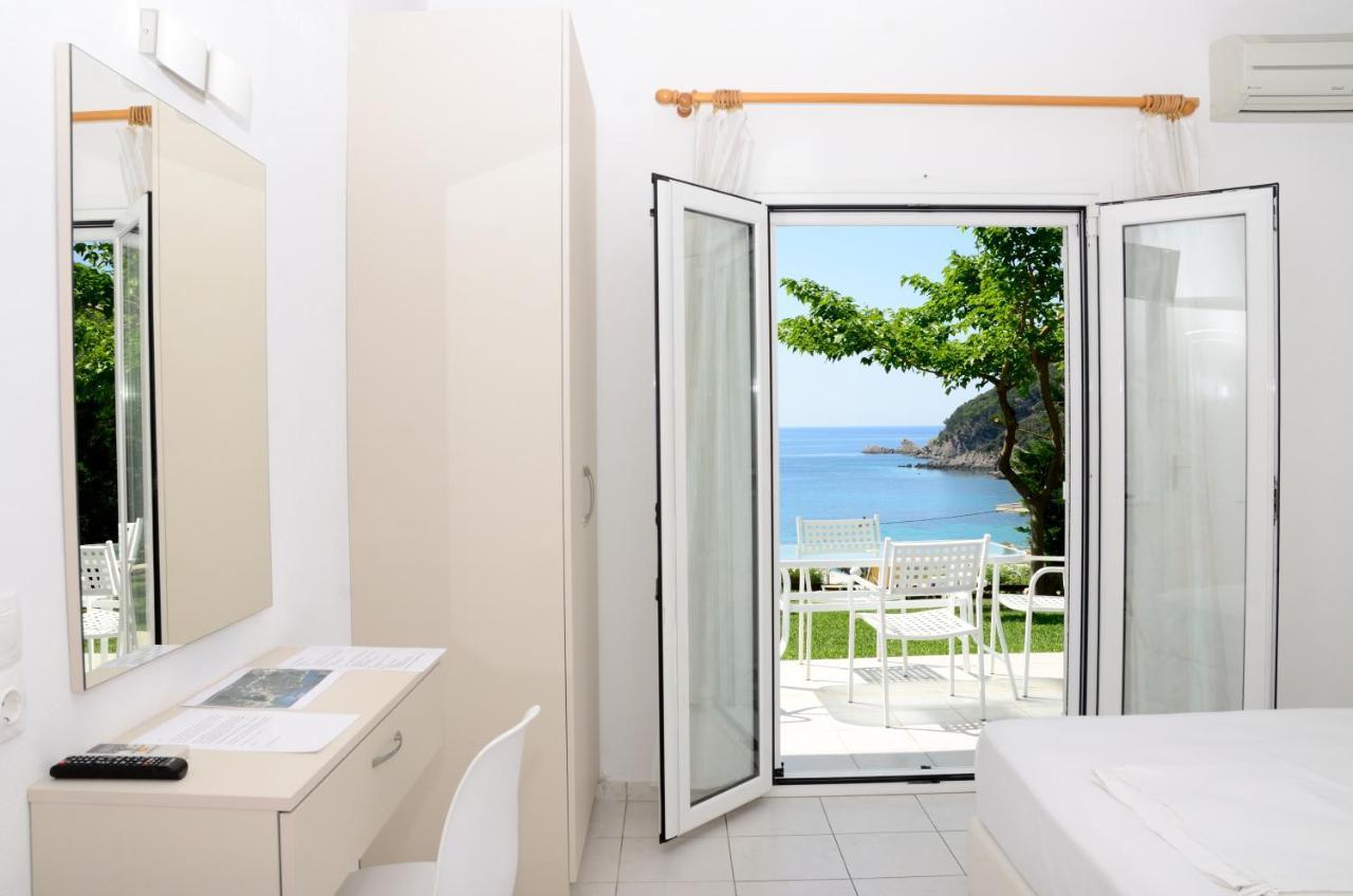 Mare Blu Apartment Parga Bagian luar foto